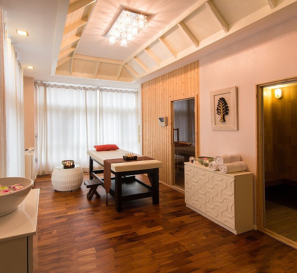 Spa Suite With Steam Room & Sauna